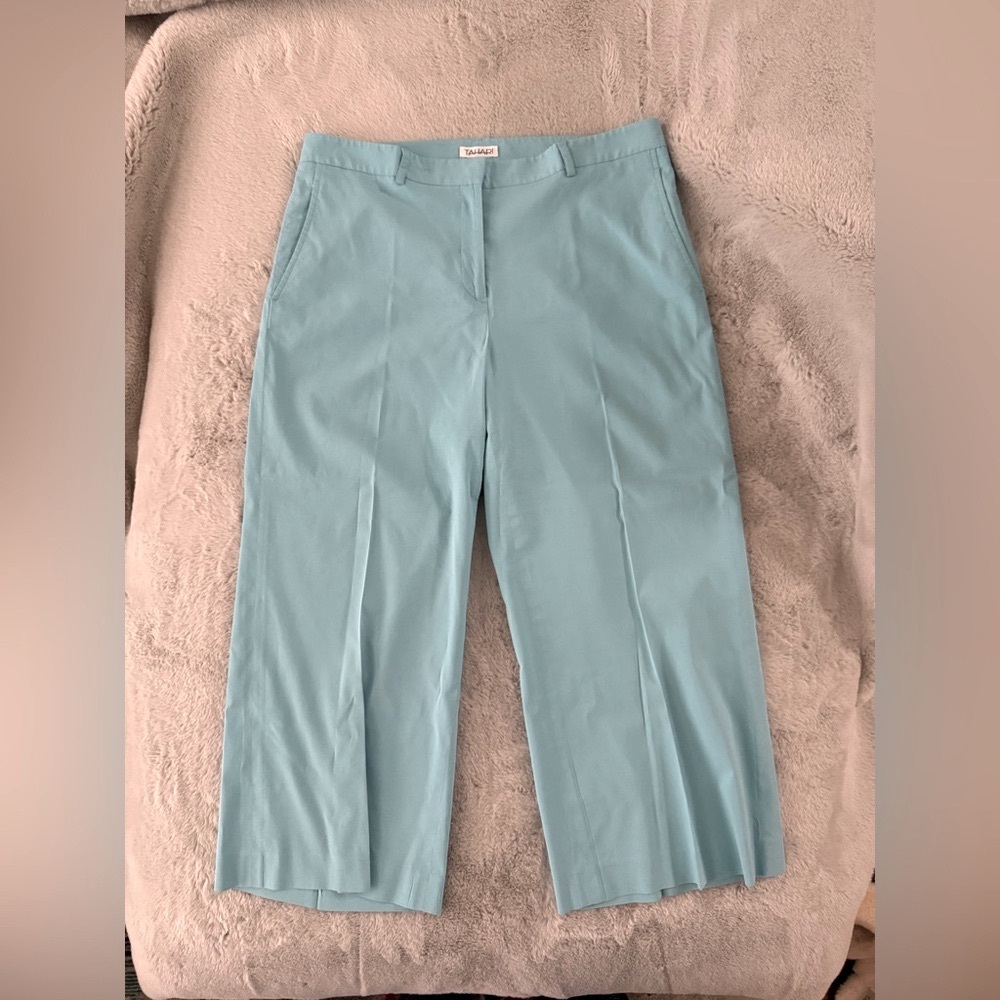 Tahari Light Blue Cropped Pants - Size 10